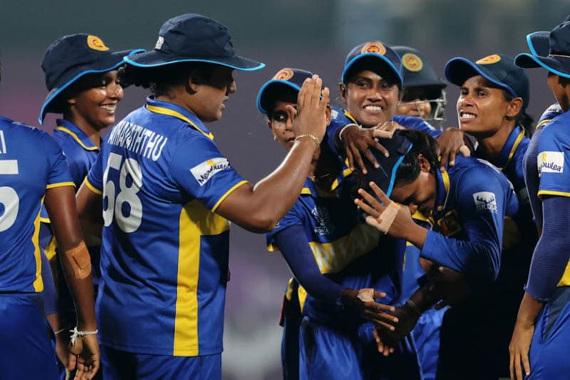 අතපත්තුගේ වීර ක්‍රියාවෙන් බංග්ලාදේශය පැරදවූ ශ්‍රී ලංකාවට අවසන් පූර්ව වටයට පිවිසීමේ බලාපොරොත්තුවක්
