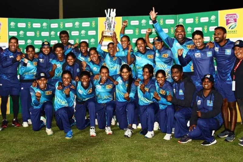 ශ්‍රී ලංකා කාන්තා ක්‍රිකට් කණ්ඩායමෙන් පෙරළියක්