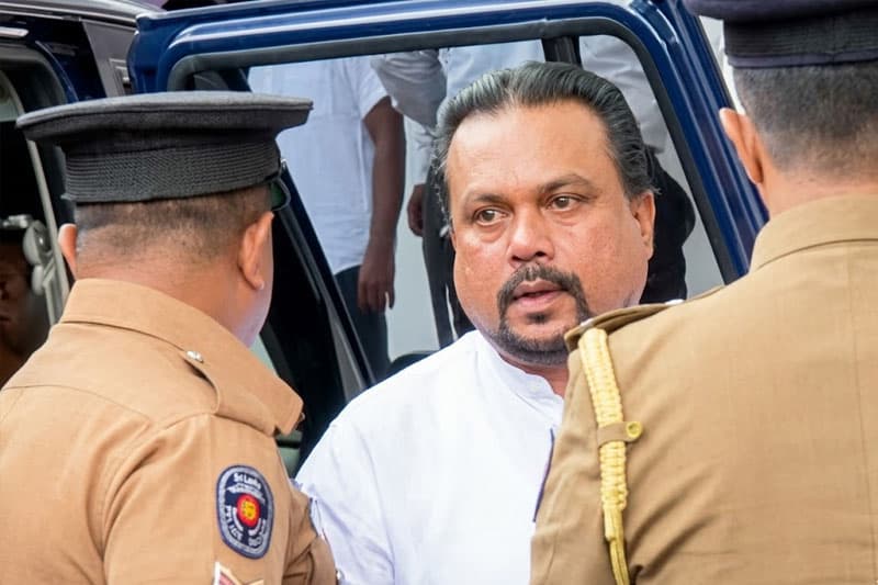 විමල්ට වරෙන්තු නිකුත් කළ සැණින් අධිකරණයට පැමිණෙයි: වාහනයේ කාර්මික දෝෂයක් ගැන කරුණු දැක්වීමක්