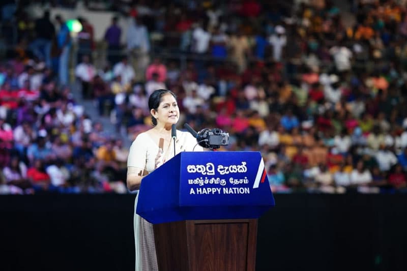 අනුරාධා යහම්පත්ට ලැජ්ජාවක් නැද්ද - (එරන්ද ගිනිගේ)