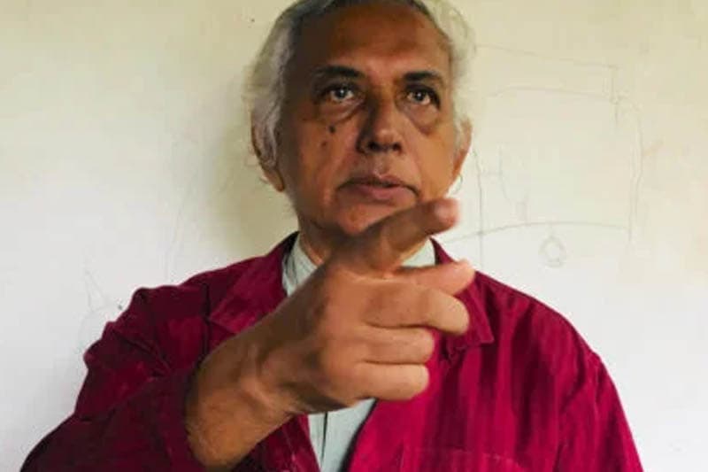 බාහු කුජීත කරන්න නලින් ද සිල්වාගේ මළගෙදර කොටළුවෝ බූරු ගසති - (ඥානසිරි කොත්තිගොඩ)