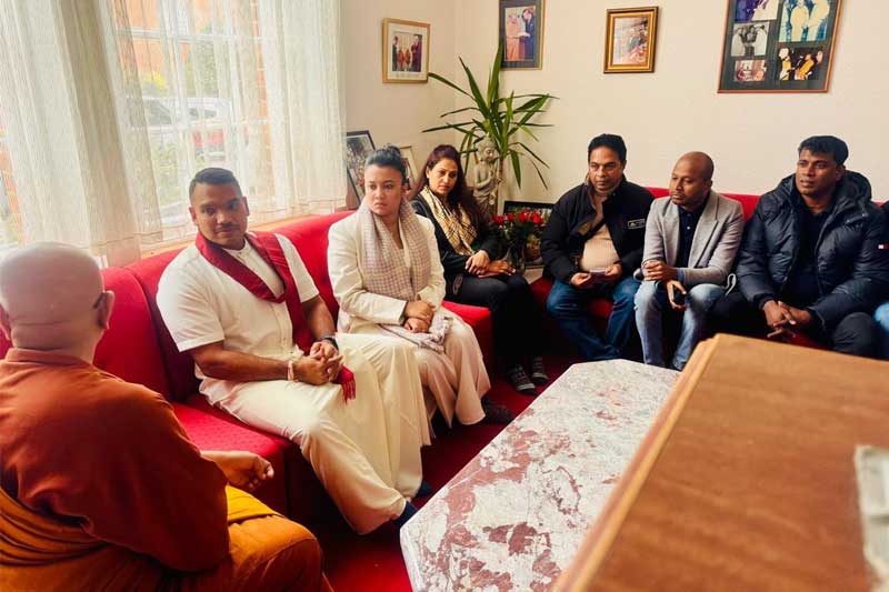 ඇත්තටම දන්නේ නැති නිසයි අහන්නේ... | Mahesh Hapugoda