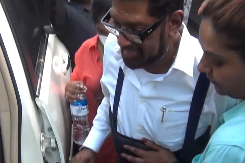 සඳගල සහ රූපවාහිනී සංස්ථා නඩුවලින් කෙහෙළියට ඇප: විදෙස් ගමන් තහනම්