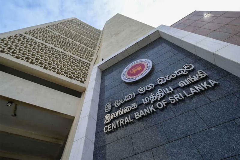 මහ බැංකුවේ '6.8% උද්ධමන සංඛ්‍යාලේඛන' ජනතාවගේ ජීවන බරෙහි සැබෑ යථාර්ථය සමඟ ගැටෙයි: පොලී අනුපාත දැඩි කිරීමේ මෙහෙයුමක!