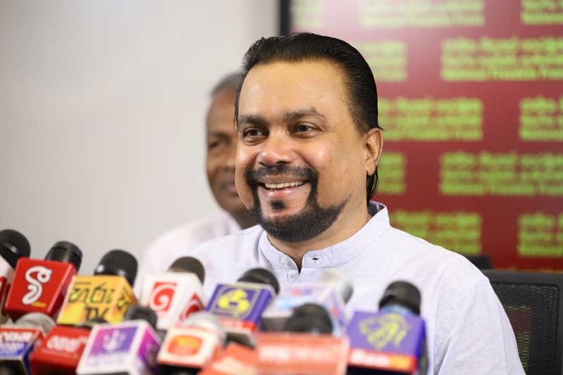 අපරාධ පරීක්ෂණ දෙපාර්තමේන්තුව ‘අපහාස පරීක්ෂණ’ දෙපාර්තමේන්තුව වෙලා - විමල් වීරවංශ