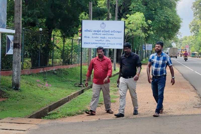 පොහොට්ටුවේ දිස්ත්‍රික් සංවිධායකයෙක් මරණ තර්ජන කළ බවට පැමිණිල්ලක්