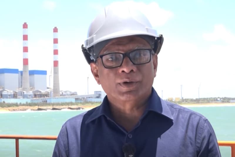 ගල්අඟුරු නෞකාවක් දිවයිනට: මෙරට විදුලි අර්බුදයේ ඇත්ත තත්ත්වය !