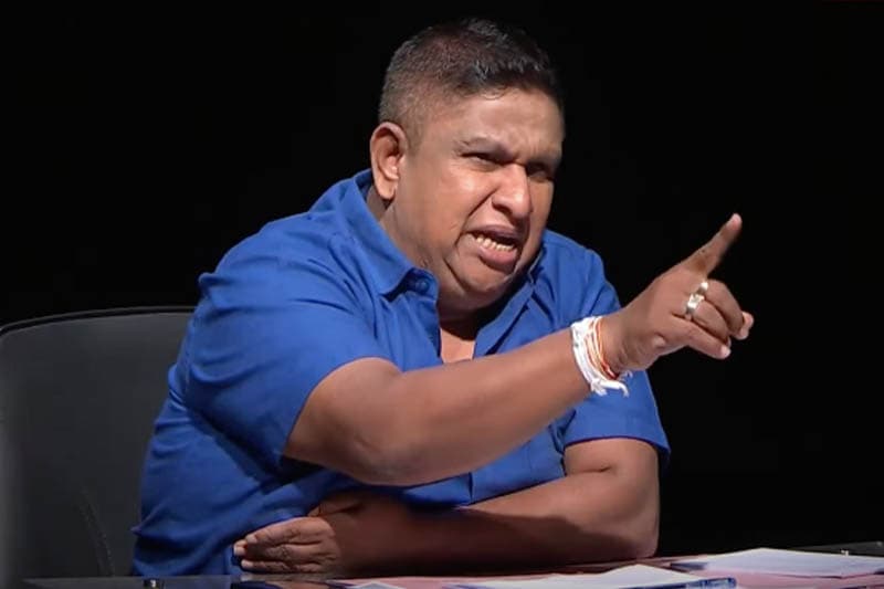 චාමරගෙන් මාධ්‍යට පාඩමක්