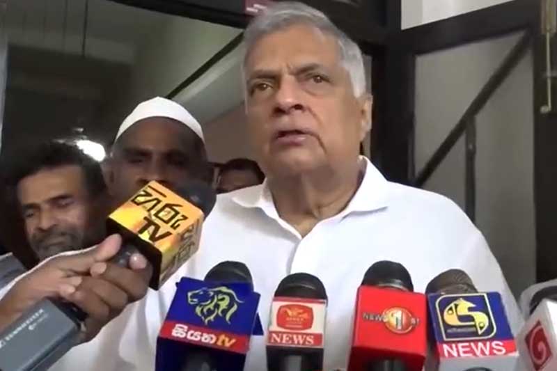 අපි දෙපැත්තක හිටියත් දේශපාලන වෛරයක් තිබුණේ නෑ - රනිල්