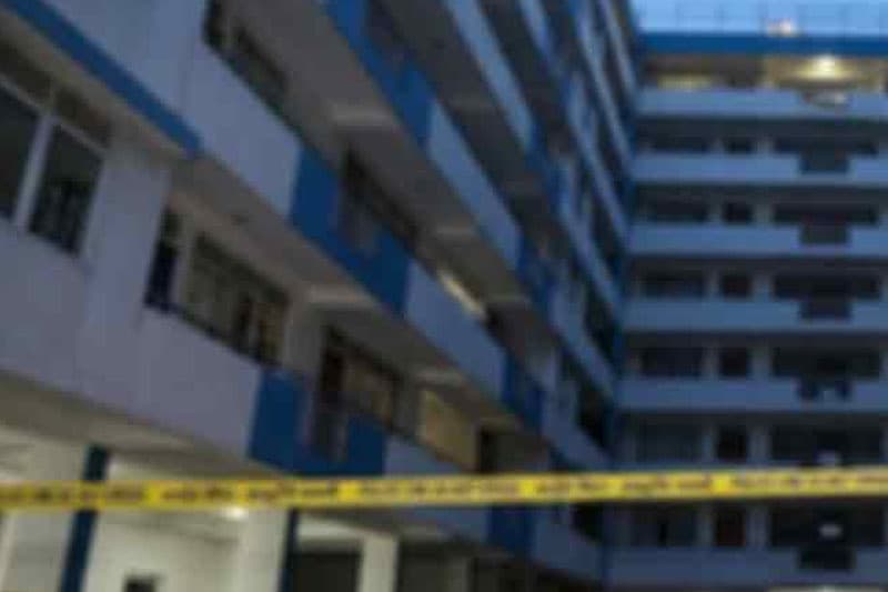 මරදානේ මහල් නිවාසයක 14 වන මහලෙන් වැටී 12 හැවිරිදි දරුවෙකු මරුට: නාන තටාක පරිශ්‍රයේ අනාරක්ෂිත බව ගැන පුළුල් පරීක්ෂණ