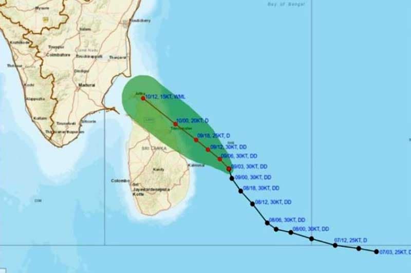 පීඩන අවපාතය මුලතිව් සිට කිලෝමීටර 20ක් දුරින් : නායයෑම් අනතුරු ඇඟවීමක් !