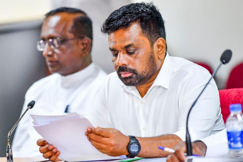නටඹුන් වූ රාජ්‍ය සේවය නඟා සිටුවන්න ජනපතිගෙන් යෝජනාවක්