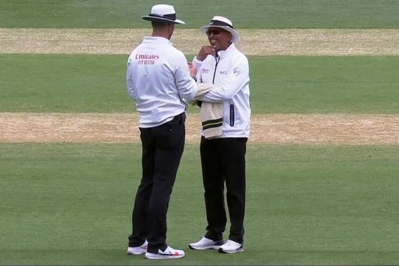 ක්‍රිකට් තරග නතර වුනු විකාර සිදුවීම්