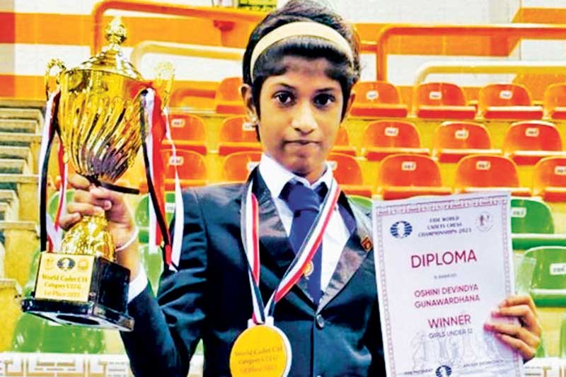 ලංකාවේ ඔෂිනි ඉතිහාසය වෙනස් කරමින් චෙස් ලෝක ශ්‍රේණිගත කිරීම්හි අංක එකට