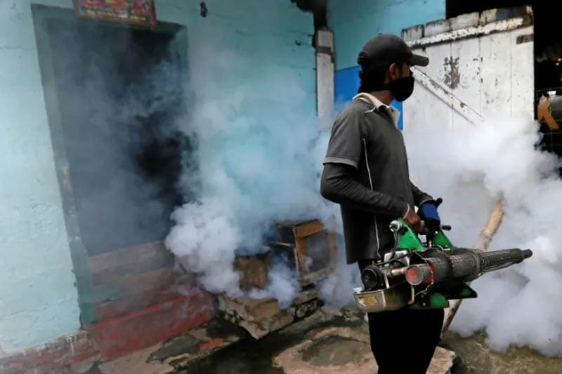 ඩෙංගු 'රතු එළි' දල්වයි: ශ්‍රී ලංකාව පුරා ඩෙංගු අධි වසංගත තත්ත්වයක්