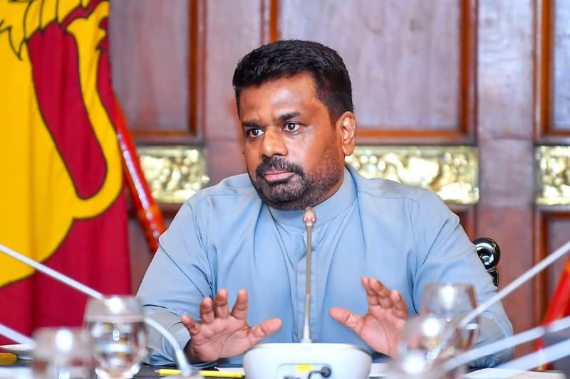 'අවදානමක් නොගෙන සැබෑ වෙනසක් කළ නොහැකියි' - ජනපති නීතිඥ සංගමයට කෙළින්ම කියයි!