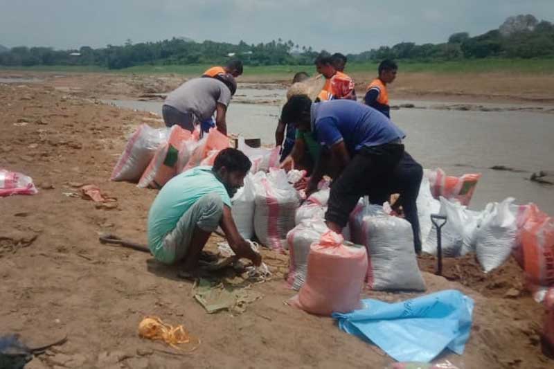 කුණ්ඩසාලේ දිය පොදක් නොමැතිව දින ගණනක් දුක් උසුලන ගමක්