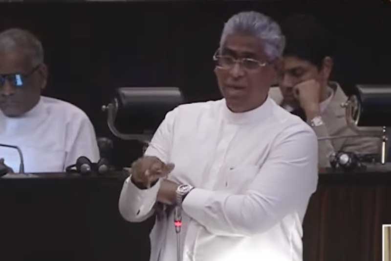 පළාත් සභා ක්‍රමය නැවත සමාලෝචනය කළ යුතුයි - පා.ම. ෆයිසර් මුස්තාපා
