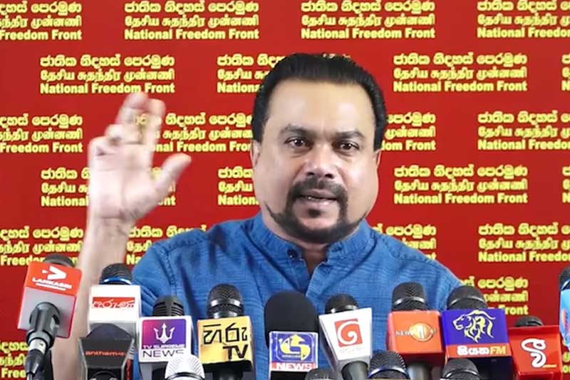 'ආණ්ඩුව අපරාධ රාජ්‍යයක් මවන්න හදනවා': විමල් වීරවංශගෙන් සැර කතාවක්!