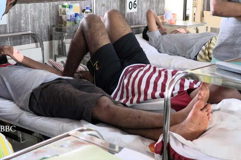 ඩෙංගු සටන: රෝහල් පද්ධතිය පීඩනයක; දේශපාලන පොරපිටියෙන් ඔබ්බට ගිය පුරවැසි වගකීම