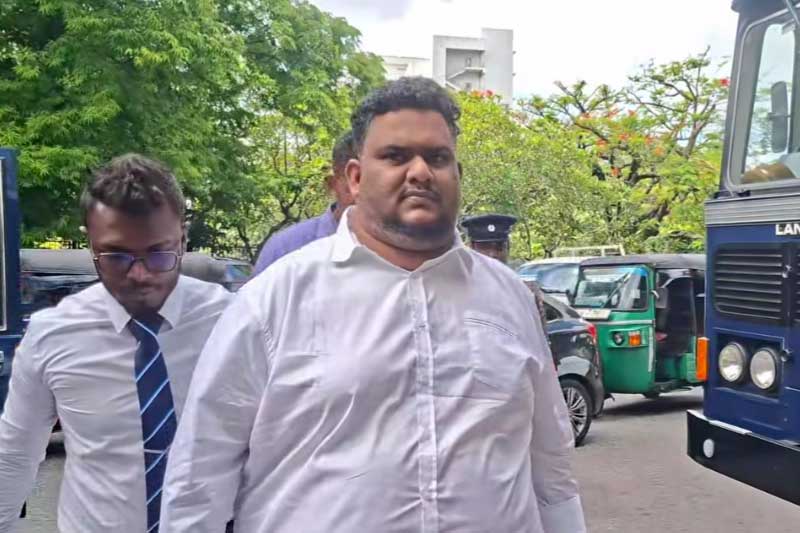 රුපියල් බිලියන 190ක ඩොලර් ජාවාරමට මෙරට ප්‍රධාන සමාගම් 21ක්: 'හවුස් ඔෆ් ෆැෂන්' මෝල් ආයතනයත් ඒ අතර!
