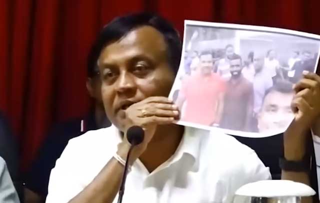 කුඩුත් එක්ක බැඳුණු දේශපාලනඥ නම් ටික ටික එළියට !