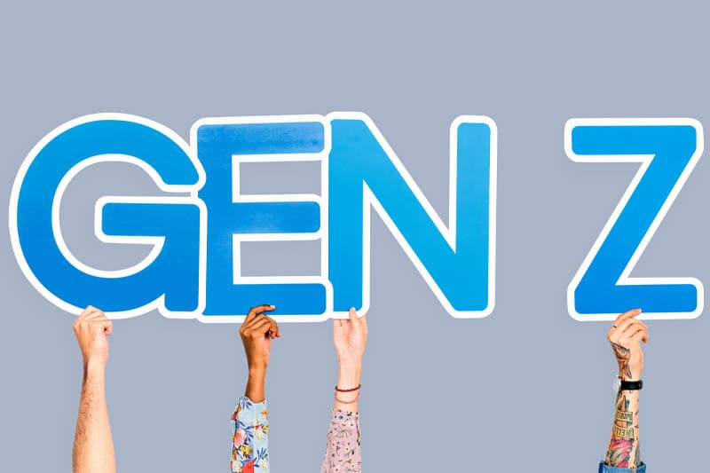 Gen Z පරපුරේ නැඟිටීම සහ 'ඩබල් පොකට්' දේශපාලනය | නිරංජන් චාමින්ද කරුණාතිලක