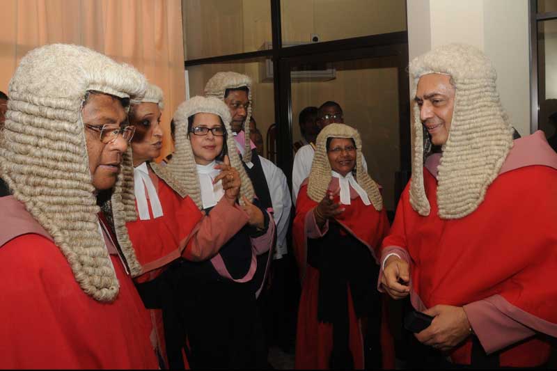 විනිසුරු සේවා දිගුවේ නොදුටු පැත්ත | මහාචාර්ය ජී.එල්. පීරිස්