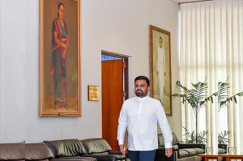 අනුරවාදය හරහා ලංකාව වැලඳ ගනිමින් සිටින පසුගාමී ධනවාදය | දිනන දකුණ