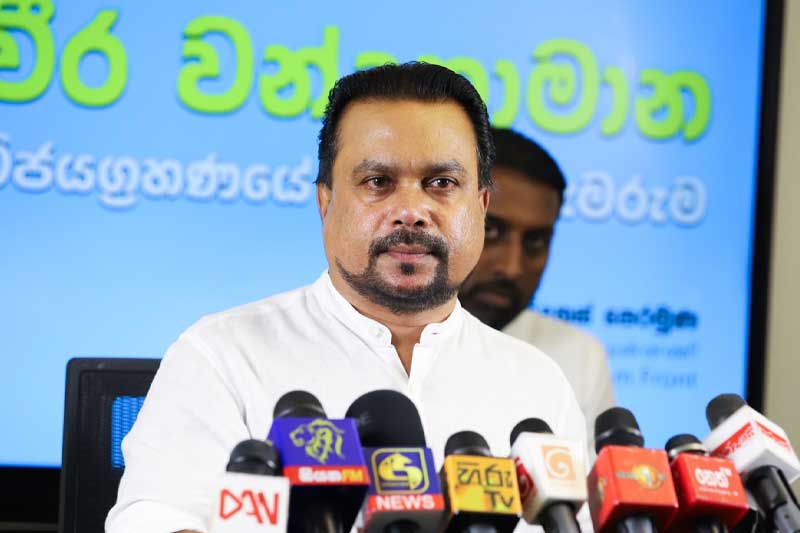 ගැසට් එක ගහන්න කලින් ගජමිතුරන්ට ඔත්තු දීලා...!- ප්‍රකෝටි ගණනක වාහන බදු වංචාවක් ගැන විමල් කියයි