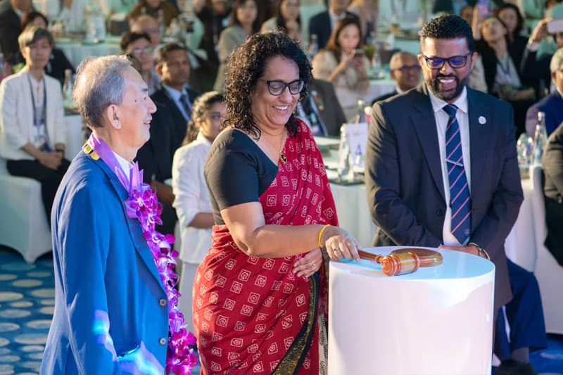 රාජ්‍ය සංවර්ධන වියදම් දැඩි ආර්ථික විමර්ශනයකට - අගමැතිවරියගෙන් නව මඟපෙන්වීමක්