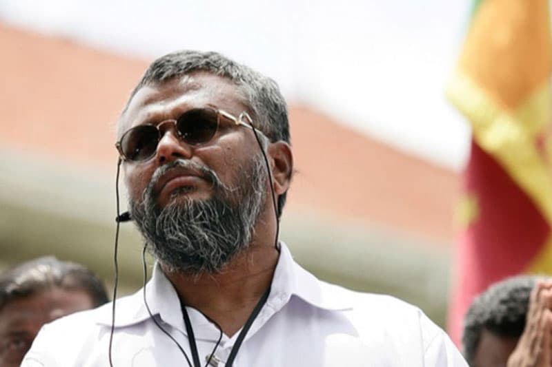 හිටපු අමාත්‍ය ඩග්ලස් දේවානන්දා CID අත්අඩංගුවට
