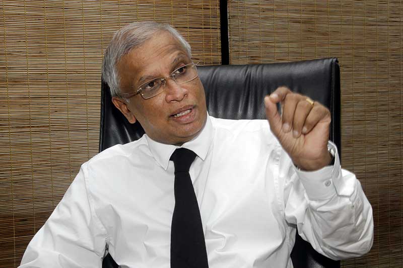'ජවිපෙ ආණ්ඩුව ඒක පක්ෂික රාජ්‍යයක් කරා ගමන්කළ හැකියි' - හිටපු මන්ත්‍රී සුමන්තිරන්