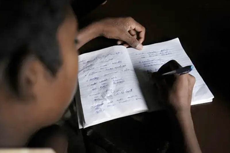 ඊළගට එන්නේ 'අධ්‍යාපනය' ගැන දන්නෙවත් නැති ජනාධිපතිවරයෙක් - (කුසල් පෙරේරා)