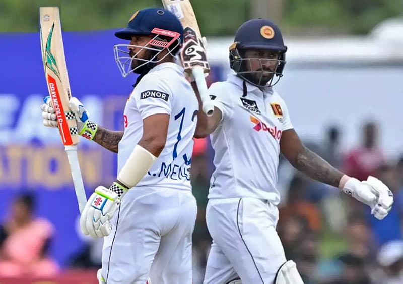 මෙන්ඩිස්ලා...වැඩකාරයෝ: කමිඳු හා කුසල්ගේ පිතිහරඹයෙන් ශ්‍රී ලංකාව 602/5 නවසිලන්තය කඩුලු 2ට ලකුණු 22යි