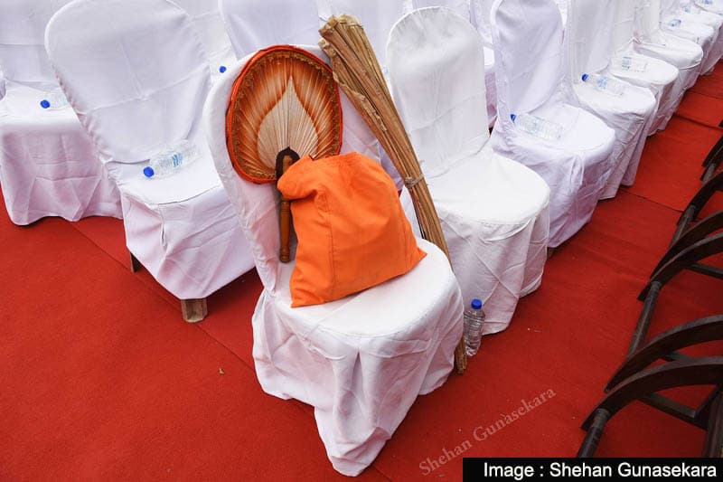 බුදු පුතුන් රැකගැනීම හා විහාර හා දේවාලගම් පනත
