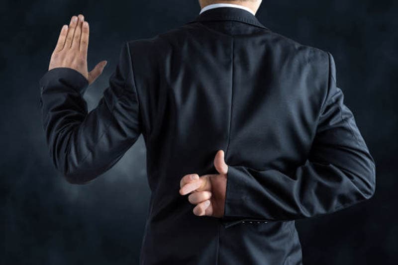කපිල කුමාර කාලිංගගේ හීසරය : ’ජාතිය’ ඇමතීම