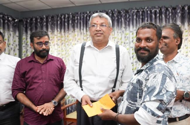 ජාතීන් අතර මිත්‍රත්වය වචනවලට සීමා නොවිය යුතුයි: සෙන්චෝලේ විපතට පත්වූවන්ට රජයෙන් නිවාස හා ඉඩම්