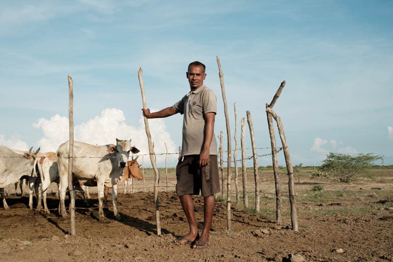 ඉඩම් හා ග්‍රාමීය දරිද්‍රතාව - (පිලිප් ශාන්ත)