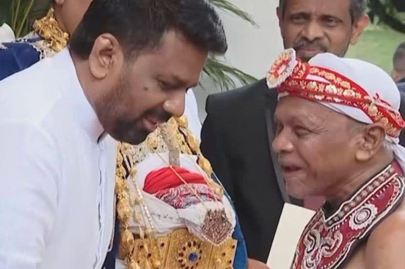 ප්‍රභූ දේශපාලන රූපක බිඳ දැමූ පශ්චාත් අරගලයේ ‘පුතේ’ සුසමාදර්ශය | Akalanka Hettiarachchi