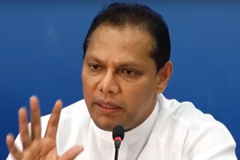 ශ්‍රීලනිප බැංකු ගිණුම නවත්වන්න දයාසිරි ඉල්ලයි