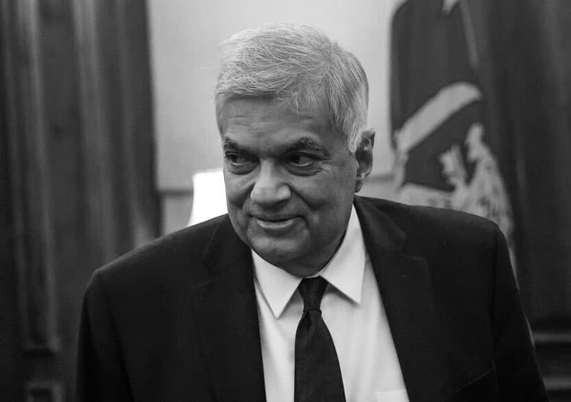 ආයිත් ඉන්නේ රනිල්...| Mahesh Hapugoda