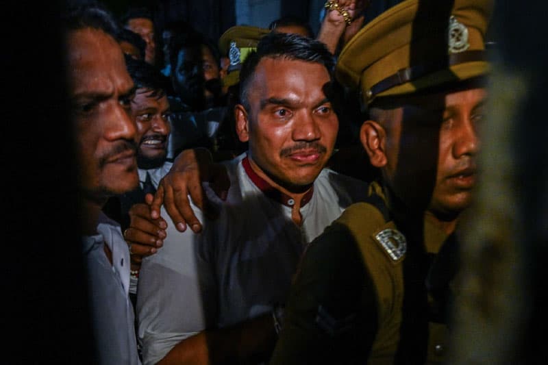 නාමල් රිමාන්ඩ් කිරීම නීතිමය පියවරක් ද? දේශපාලන රංගනයක් ද? | රොහාන් සමරජීව