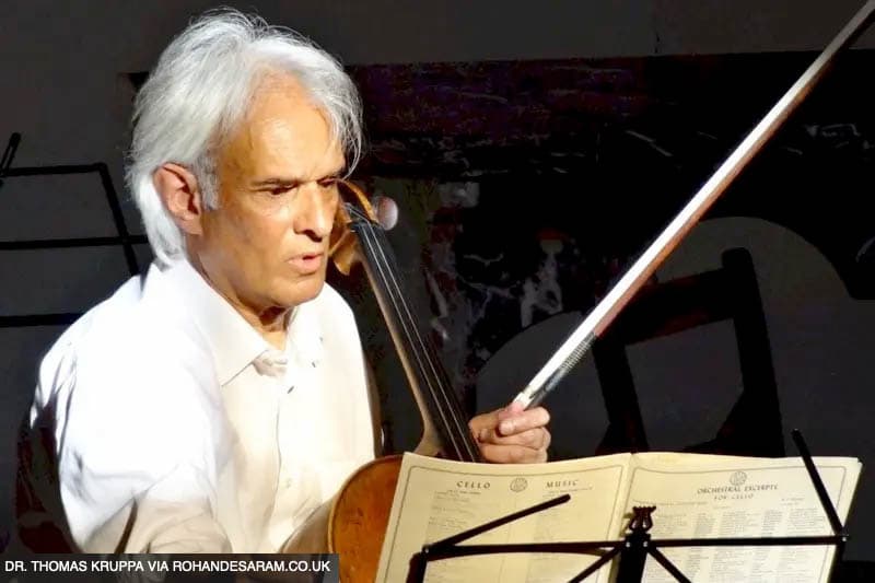 රොහාන් ඩි සේරම්: එංගලන්තයේ ඉපිද සංගීත ක්ෂේත්‍රය ජයගත් ‘බ්‍රිතාන්‍ය ජාතික ශ්‍රී ලාංකිකයා’
