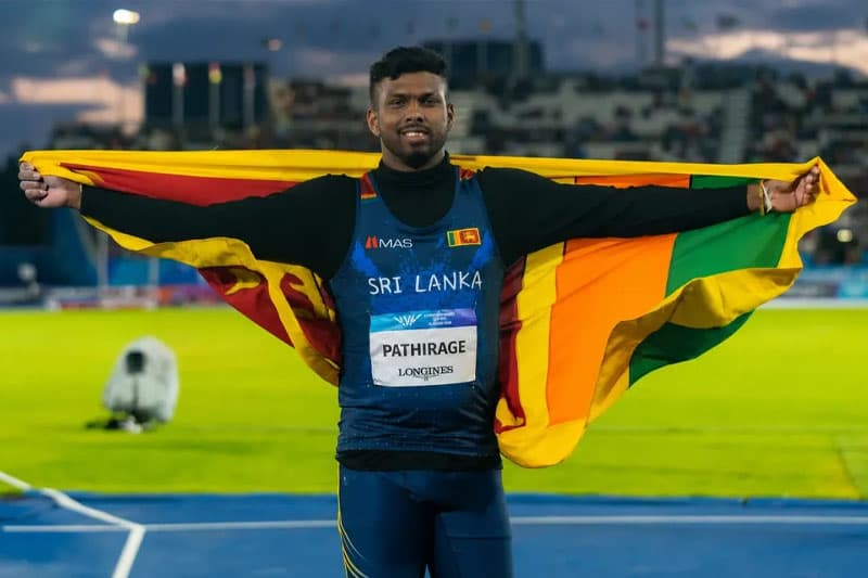 ශ්‍රී ලංකාවේ රුමේෂ් තරංග හෙල්ල විසිකිරීමේ ලෝක ශ්‍රේණිගත කිරීම්හි අංක 1ට!