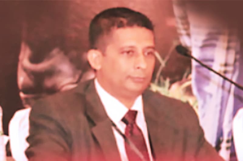 හිටපු රාජ්‍ය බුද්ධි ප්‍රධානී මේජර් ජෙනරල් සුරේෂ් සලේ අත්අඩංගුවට