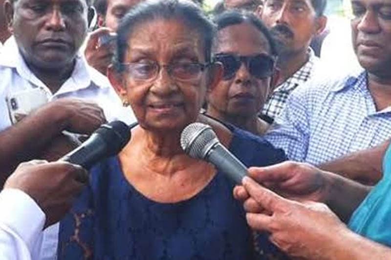 'මගේ පුතාව උසාවියෙන් වැරදිකරු කරන්න කලින් මරන්න දෙන්න එපා' - සලේගේ මවගෙන් පාප්වහන්සේට සංවේදී ලිපියක්