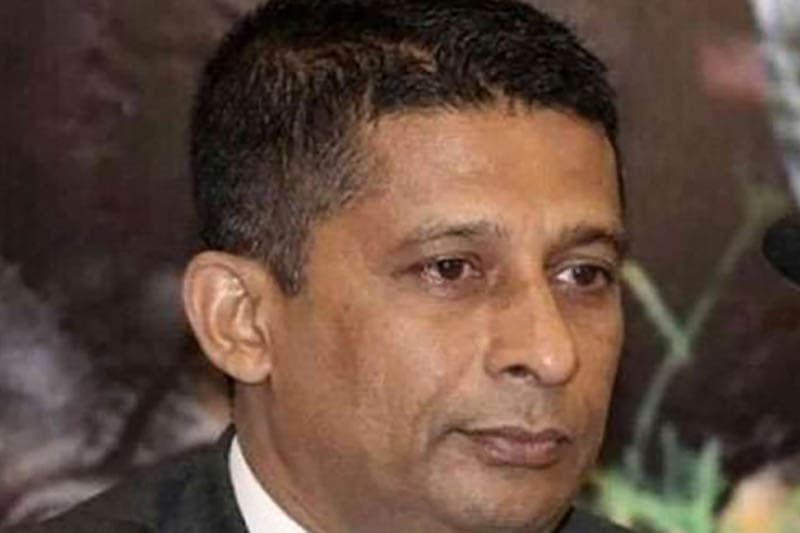 සලේව රෝහල් ගත කරයි - පවුලේ සාමාජිකයින්ට තහනමක් !