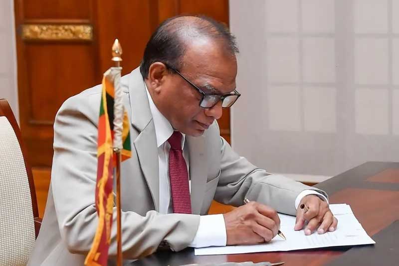 නව බලශක්ති ඇමැතිගෙන් විපක්ෂයට පණිවිඩයක්