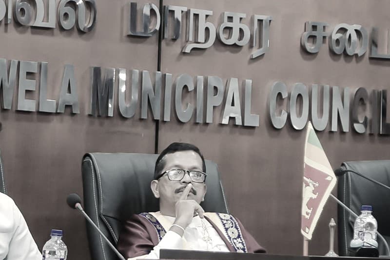 දේශපාලන හා ආණ්ඩු බලය හමුවේ රාජ්‍ය සුරැකීමේ වගකීම ඇත්තේ කාටද? | කුසල් පෙරේරා